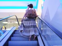 Feet - Lena H - 2018-06-04 Torn sandals