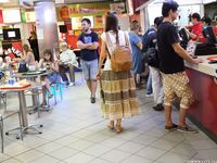 Feet - Lena H - 2018-06-04 Torn sandals