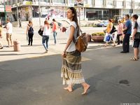 Feet - Lena H - 2018-06-04 Torn sandals