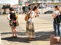 Feet - Lena H - 2018-06-04 Torn sandals