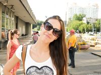 Feet - Lena H - 2018-06-04 Torn sandals