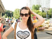 Feet - Lena H - 2018-06-04 Torn sandals