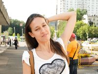 Feet - Lena H - 2018-06-04 Torn sandals