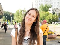 Feet - Lena H - 2018-06-04 Torn sandals