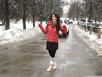 Feet - Lika - 2014-05-22 Barefoot in the legwarmers