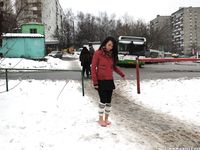 Feet - Lika - 2014-05-22 Barefoot in the legwarmers