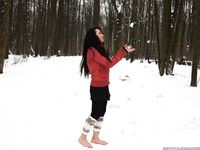 Feet - Lika - 2014-05-22 Barefoot in the legwarmers