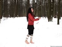 Feet - Lika - 2014-05-22 Barefoot in the legwarmers