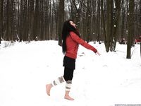 Feet - Lika - 2014-05-22 Barefoot in the legwarmers