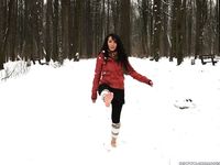 Feet - Lika - 2014-05-22 Barefoot in the legwarmers