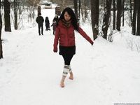 Feet - Lika - 2014-05-22 Barefoot in the legwarmers