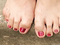 Feet - Lilia + Anna - 2008-02-11 Naughty bare feet