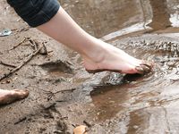 Feet - Lilia + Nadja - 2007-07-10 Frozen soles