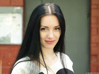 Feet - Liza - 2014-12-26 Barefoot tease