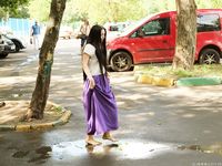 Feet - Liza - 2014-12-26 Barefoot tease