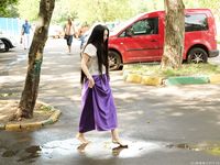 Feet - Liza - 2014-12-26 Barefoot tease