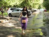 Feet - Liza - 2014-12-26 Barefoot tease