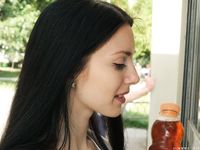 Feet - Liza - 2014-12-26 Barefoot tease