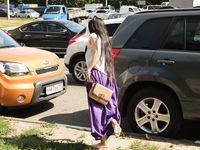 Feet - Liza - 2014-12-26 Barefoot tease