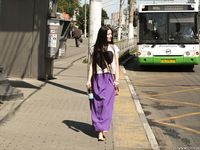 Feet - Liza - 2014-12-26 Barefoot tease