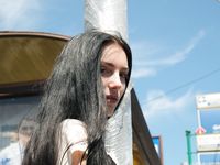 Feet - Liza - 2014-12-26 Barefoot tease