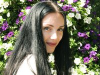 Feet - Liza - 2014-12-26 Barefoot tease