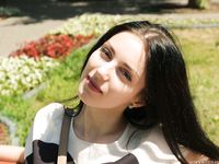 Feet - Liza - 2014-12-26 Barefoot tease