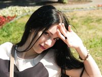 Feet - Liza - 2014-12-26 Barefoot tease