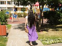 Feet - Liza - 2014-12-26 Barefoot tease