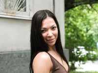 Feet - Liza C - 2017-12-08 Barefoot in the wet street