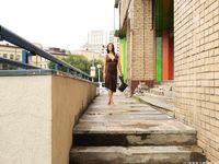 Feet - Liza C - 2017-12-08 Barefoot in the wet street