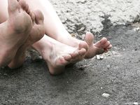 Feet - Luisa + Lena E - 2008-04-03 Naughty barefoot girls