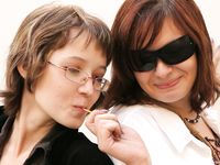 Feet - Luisa + Lena E - 2008-04-03 Naughty barefoot girls