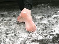 Feet - Luisa A + Nastya C - 2012-03-03 Two shivering girls