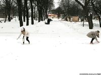 Feet - Luisa A + Nastya C - 2012-03-03 Two shivering girls