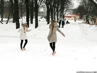 Feet - Luisa A + Nastya C - 2012-03-03 Two shivering girls