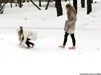Feet - Luisa A + Nastya C - 2012-03-03 Two shivering girls