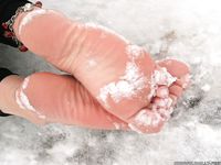 Feet - Luisa A + Nastya C - 2012-03-03 Two shivering girls