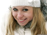 Feet - Luisa A + Nastya C - 2012-03-03 Two shivering girls