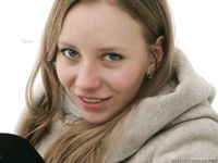 Feet - Luisa A + Nastya C - 2012-03-03 Two shivering girls