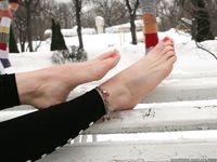 Feet - Luisa A + Nastya C - 2012-03-03 Two shivering girls
