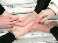 Feet - Luisa A + Nastya C - 2012-03-03 Two shivering girls