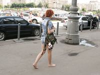 Feet - Maggie - 2009-11-26 Sunny girl with dirty soles