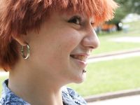 Feet - Maggie - 2009-11-26 Sunny girl with dirty soles