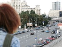 Feet - Maggie - 2009-11-26 Sunny girl with dirty soles