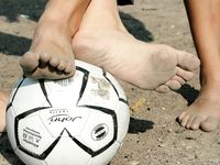 Feet - Margarita + Natasha B - 2009-03-24 Barefoot footbal