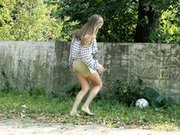 Feet - Margarita + Natasha B - 2009-03-24 Barefoot footbal