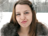 Feet - Margarita A - 2013-01-29 Barefoot car driver girl