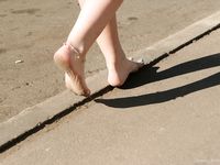 Feet - Maria A -2009-07-24 Barefoot walk in the city