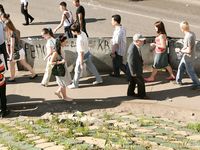 Feet - Maria A -2009-07-24 Barefoot walk in the city